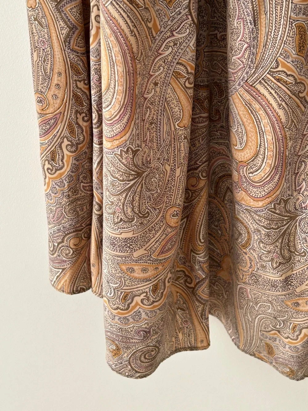 Elisabeth Liz Claiborne 100% Silk Paisley Maxi Skirt